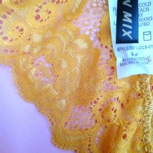 Women's pullover well soft material